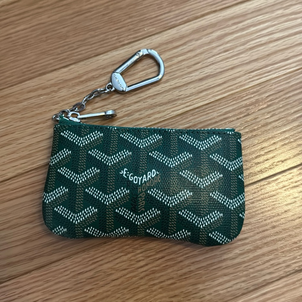 GREEN KEYCHAIN